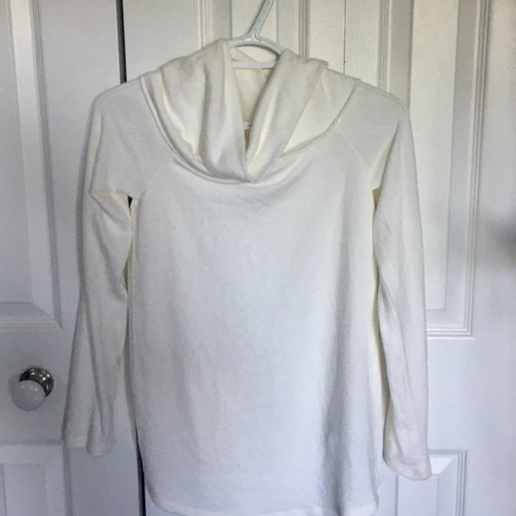 Abercrombie White Turtleneck - Picture 3 of 3